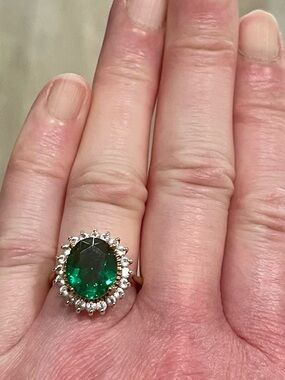 Vintage EDCO Emerald Green Halo Cocktail Ring Gold Plated Size 7